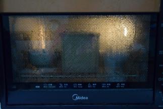 放入烤箱，加入热水，上下管40℃进行二发