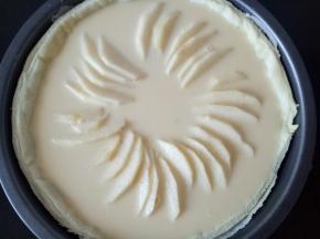 倒入备好的布丁液