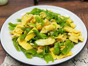 近看，百吃不厌。