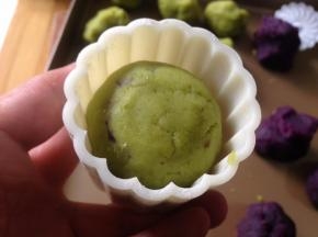 放入饼胚