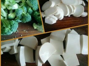 豆腐杏鲍菇切稍厚片，花菜掰开
