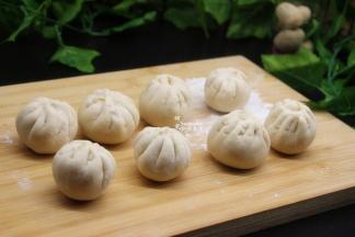 包好放置10分钟，进行二次发酵；