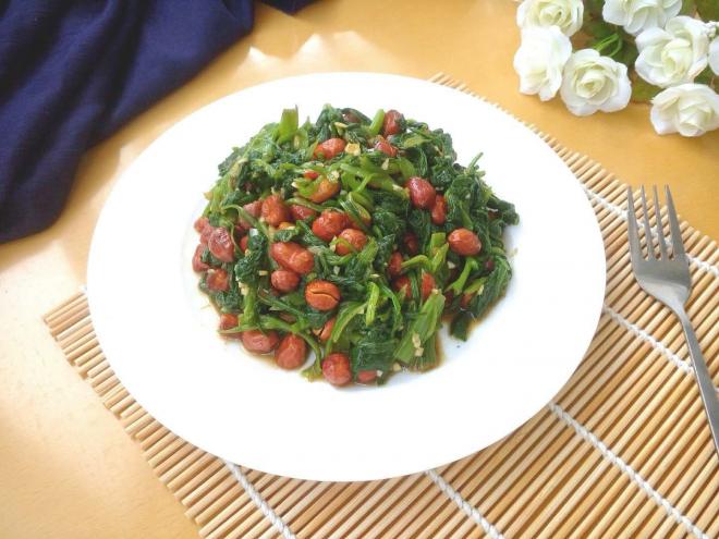 花生米拌菠菜