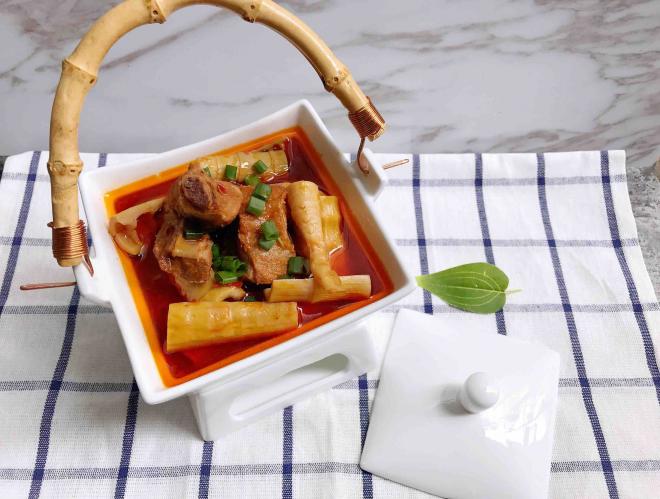 川味竹笋烧排骨