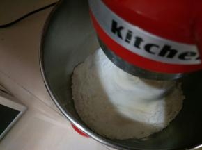 打面到面团可以扯出大片膜。