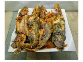 大火收汁盛入盘中上桌