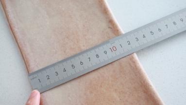 宽度大约为12厘米