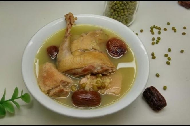 绿豆白鸽汤