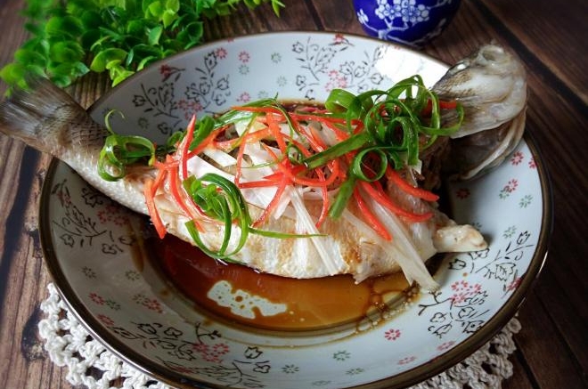 清蒸鲈鱼