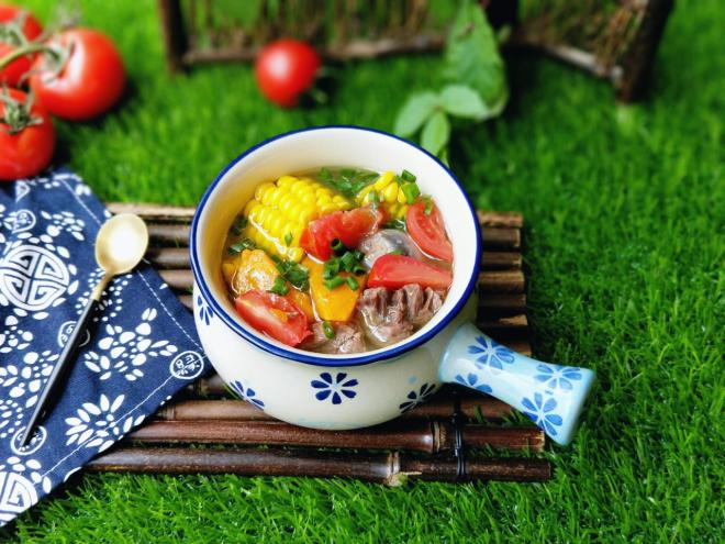 田园时蔬大骨汤
