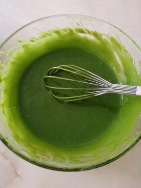 搅拌至均匀混合