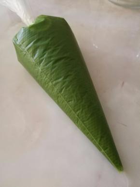 放冰箱冷藏一个小时或以上。