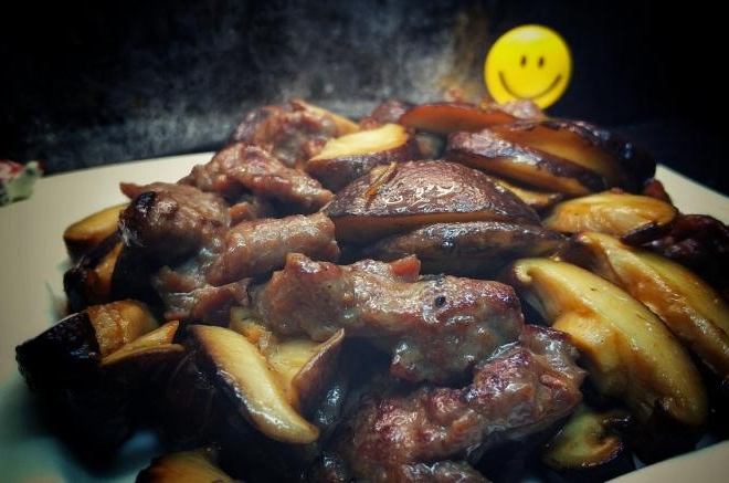 鲜菇炒牛肉