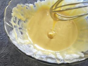 很细腻的蛋黄糊。