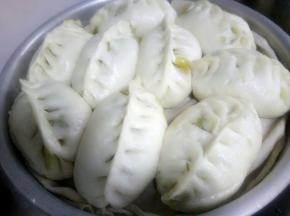 上汽后蒸二十分钟，时间到不要关火，揭开盖子再蒸一分钟