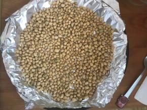 放入预热好的烤箱中层175度烤10分钟