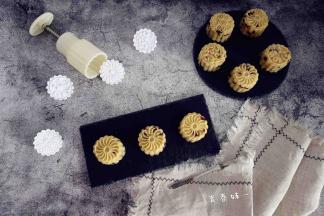 如意坊的月饼模具非常好用，每个图案都非常漂亮！