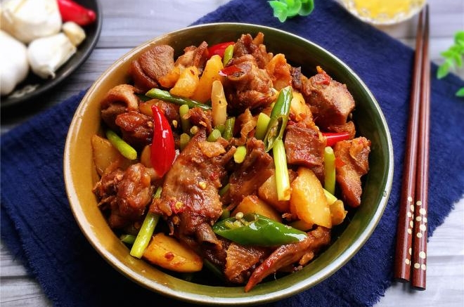 风味酸萝卜烧鸭