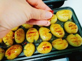 撒上辣椒粉