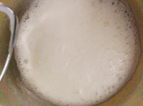 打到有纹路时加最后一次糖