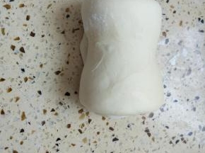 一侧卷起