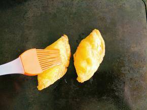 16分钟以后拿出来刷一层鸡蛋液