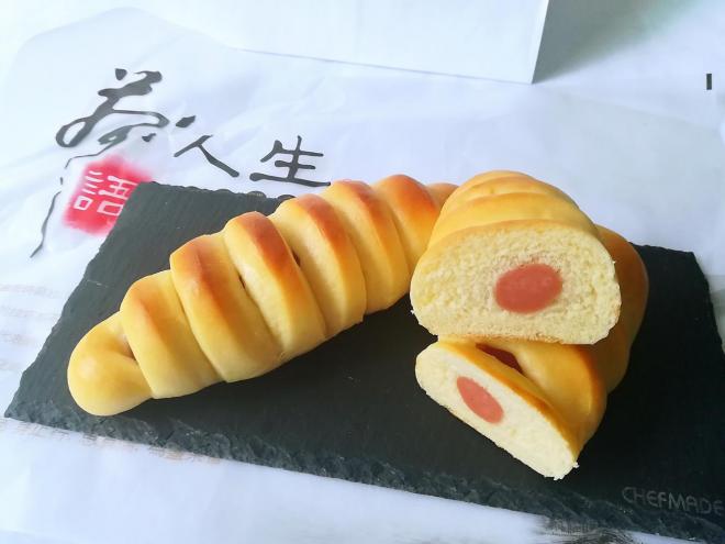 肠仔小面包