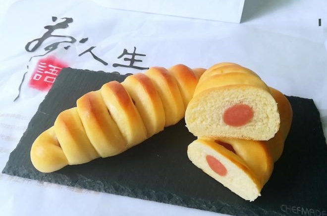 肠仔小面包