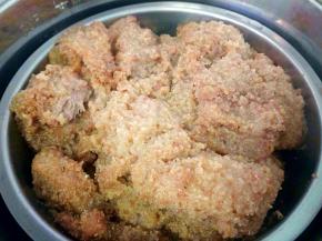 因为肉比较多，所以用高压锅压制30分钟。一斤的量，高压锅压制10分钟就够了。