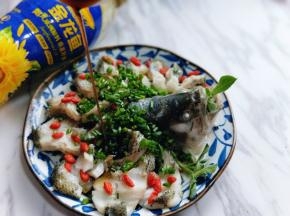 再加入蒸鱼豉油。