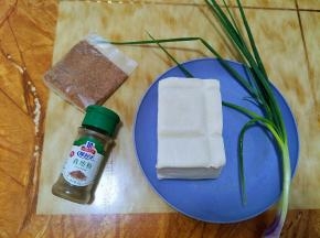 准备好各种材料，如图