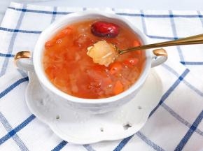 皂角米特写