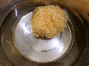 雪耳清洗干净后加水泡发