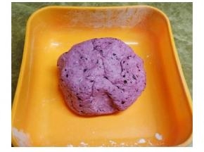 再用手揉成团