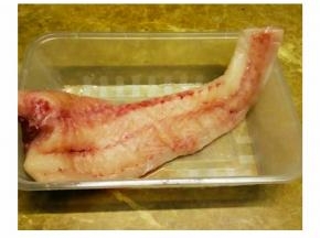 鱼肉洗净