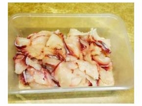 切片用料酒、鹽腌15分鈡