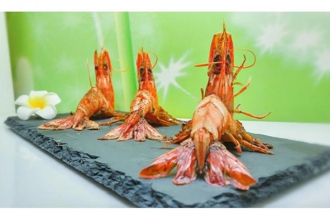 蒜盐烤九节虾