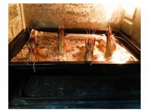 烤箱200°中层15分钟左右oK啦