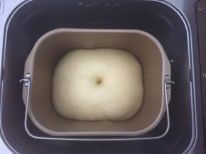 发酵到两倍大，戳洞不回缩即可