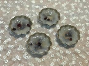 刚出锅的表面会有气泡，凉透就会好