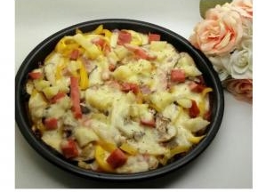 做了二种口味：海鮮、蔬菜火腿。