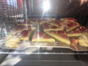 烤箱预热190度烤25分钟，表面上色即可