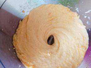 搅打成顺滑的呢