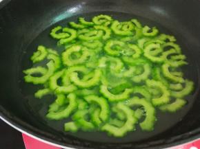 苦瓜焯水一分钟