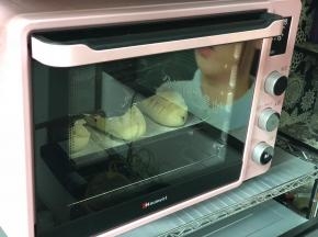 10分钟左右盖锡纸，防止上色过多