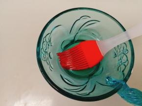准备刷锅的油