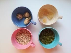 准备好各项食材。