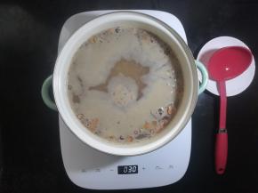 有定时功能的可以定半个小时，这样在做其他事情的时候，不容易遗忘了，防止烧干。