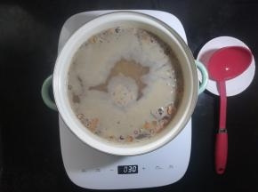 有定时功能的可以定半个小时，这样在做其他事情的时候，不容易遗忘了，防止烧干。