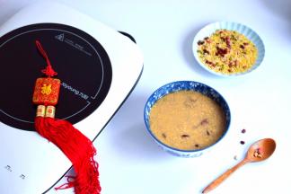 一口气能喝下两碗的小米红糖杂粮粥，值得你做哦。